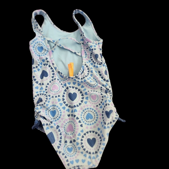 5yo girl bathing suit - Picture 2 of 3